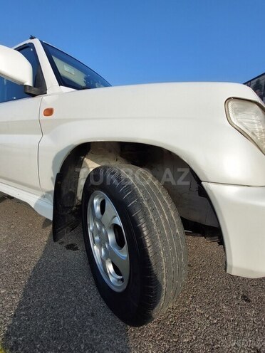 Mitsubishi Pajero io-5