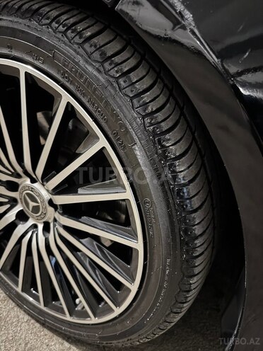 Mercedes E 350 4MATIC-18