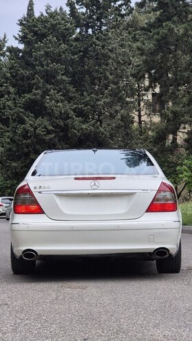 Mercedes E 280-6
