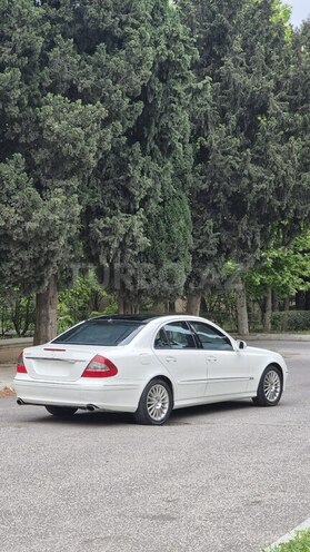 Mercedes E 280-7