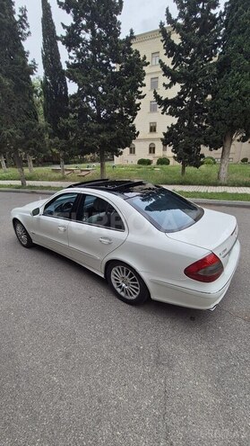 Mercedes E 280-10