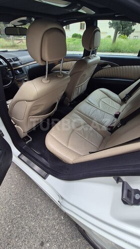 Mercedes E 280-13