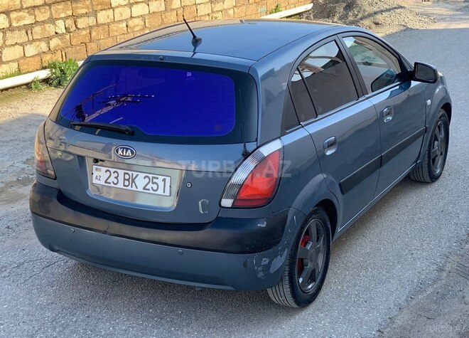 Kia Rio-10