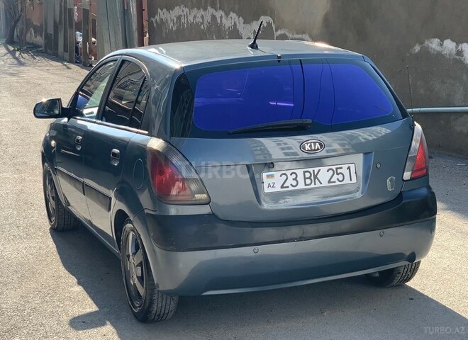 Kia Rio-13