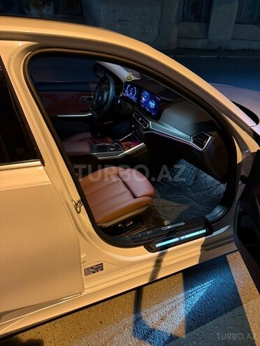 BMW 330-12