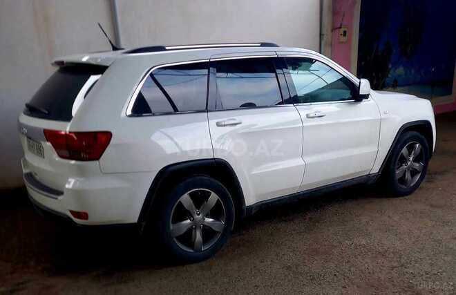 Jeep Grand Cherokee-2