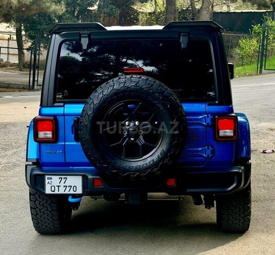 Jeep Wrangler-10