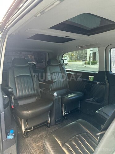 Mercedes Viano-5