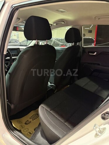 Kia Rio-15