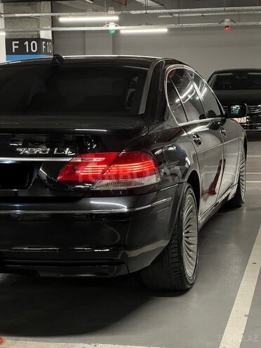 BMW 750-7