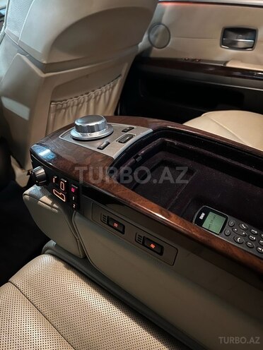 BMW 750-14