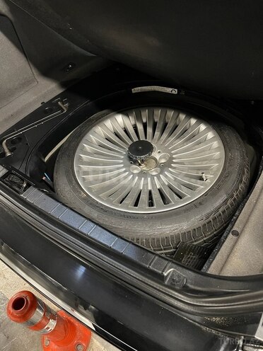 BMW 750-18