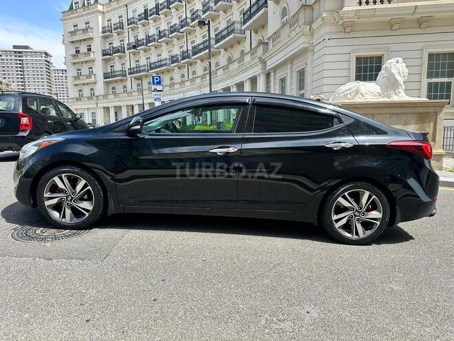 Hyundai Elantra-7