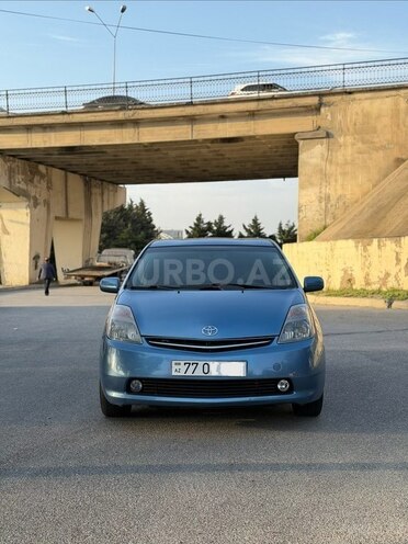 Toyota Prius-4