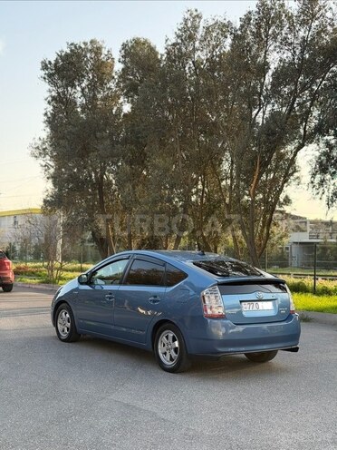 Toyota Prius-7