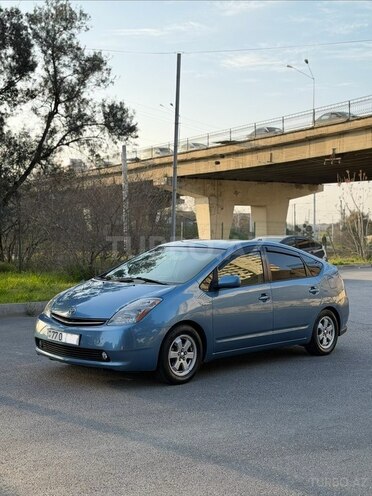 Toyota Prius-3