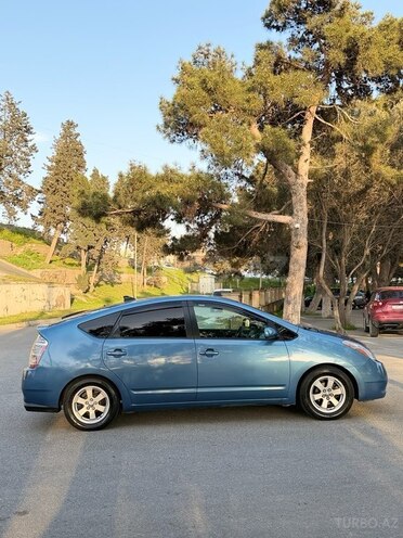 Toyota Prius-9
