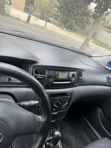 Toyota Corolla-11