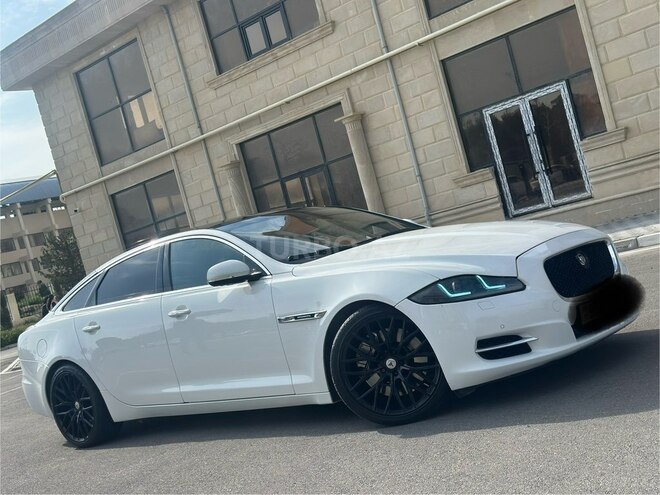 Jaguar XJ-2
