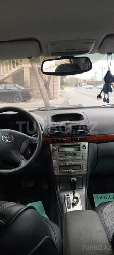 Toyota Avensis-2