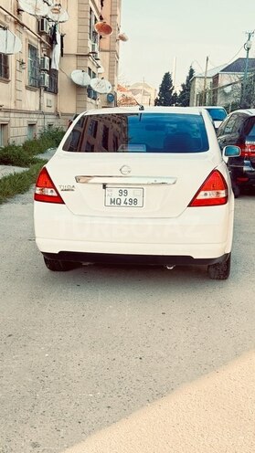 Nissan Tiida-2