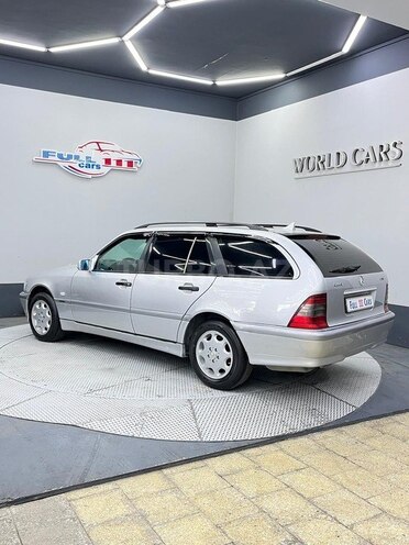 Mercedes C 220-6