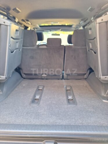 Toyota Land Cruiser Prado-7