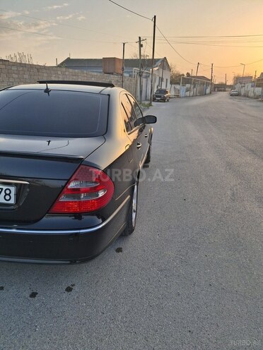 Mercedes E 240-3