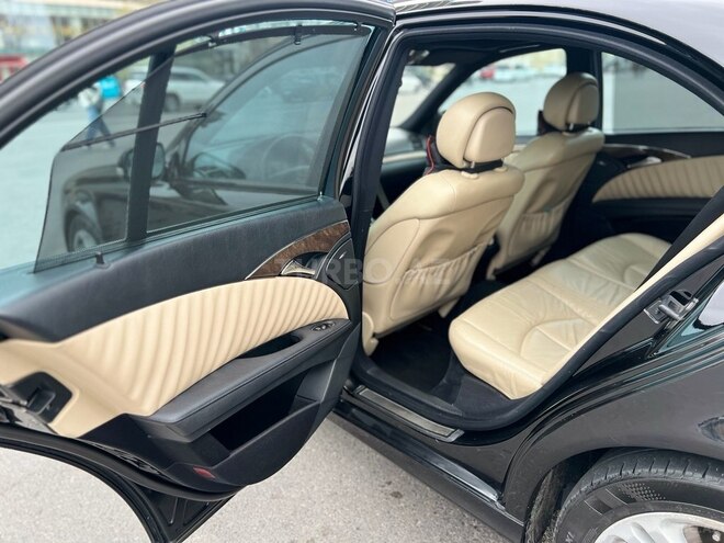 Mercedes E 280-12
