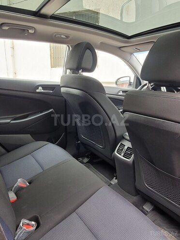Hyundai Tucson-15