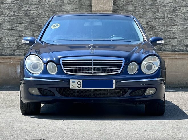 Mercedes E 270-2