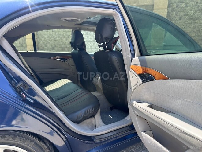 Mercedes E 270-13