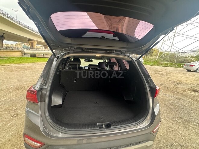 Hyundai Santa Fe-16