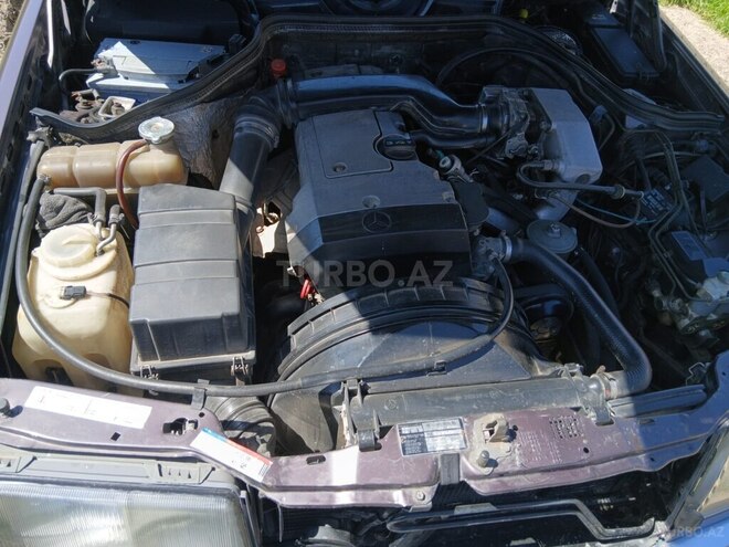 Mercedes 200 E-7