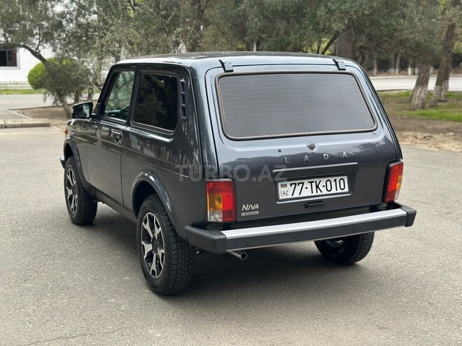 LADA (VAZ) Niva-6