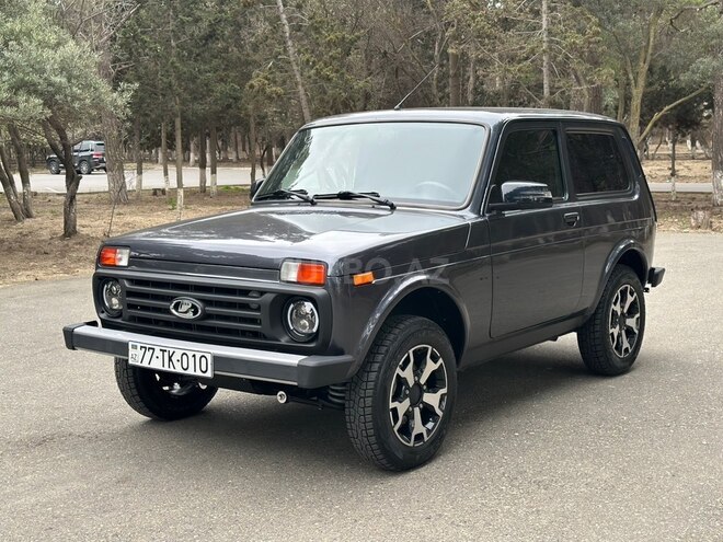 LADA (VAZ) Niva-9