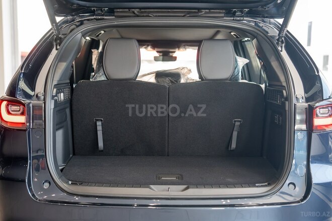 Mazda CX-90-13