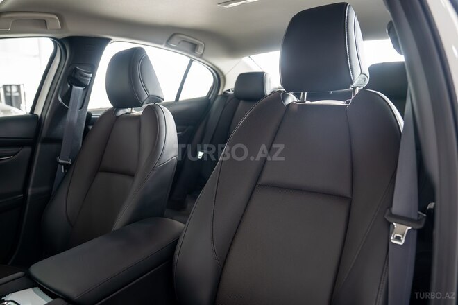 Mazda 3-9