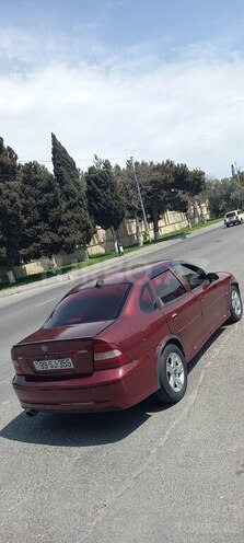 Opel Vectra-12