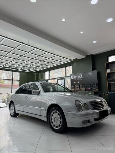 Mercedes E 220-7
