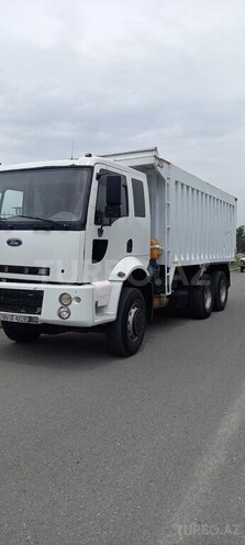 Ford Cargo-5