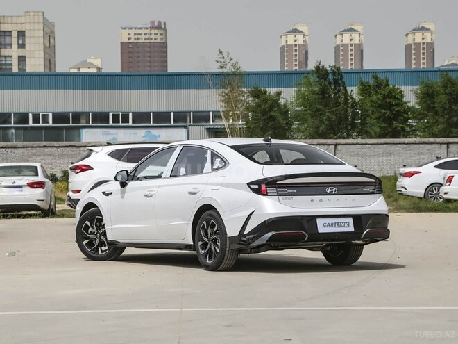 Hyundai Sonata-3