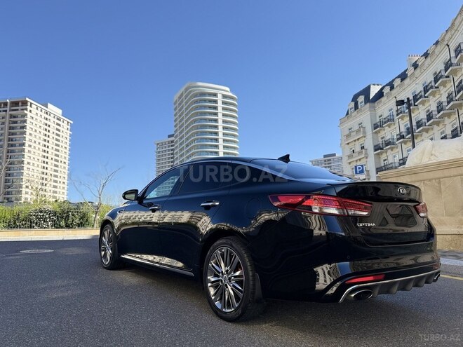 Kia Optima-4