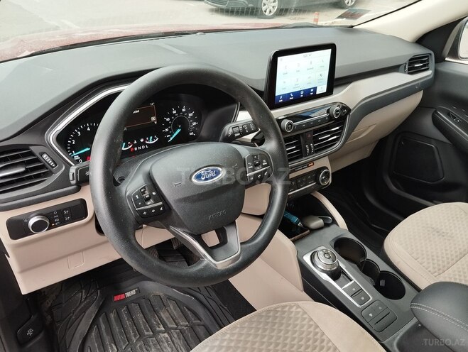 Ford Escape-12