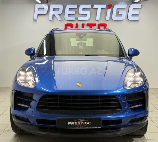 Porsche Macan-3
