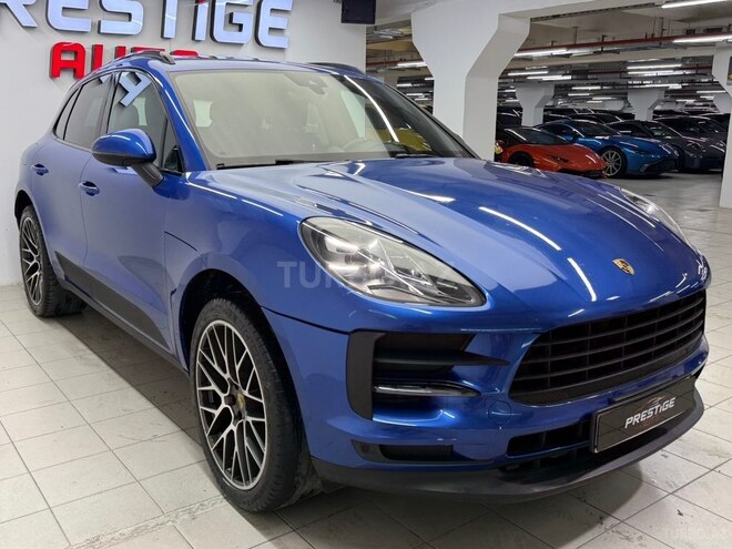 Porsche Macan-2