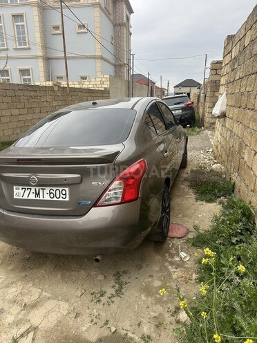Nissan Versa-4