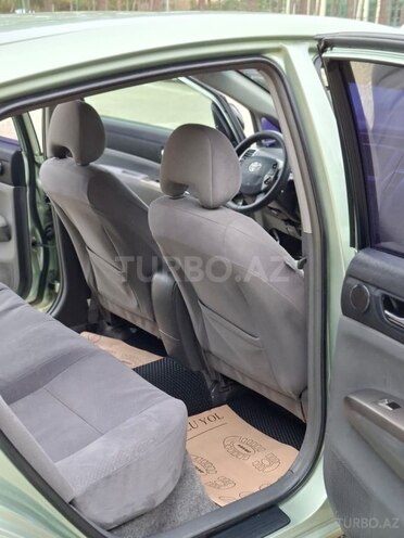 Toyota Prius-10