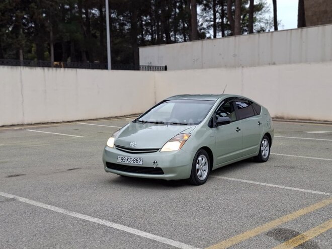 Toyota Prius-8