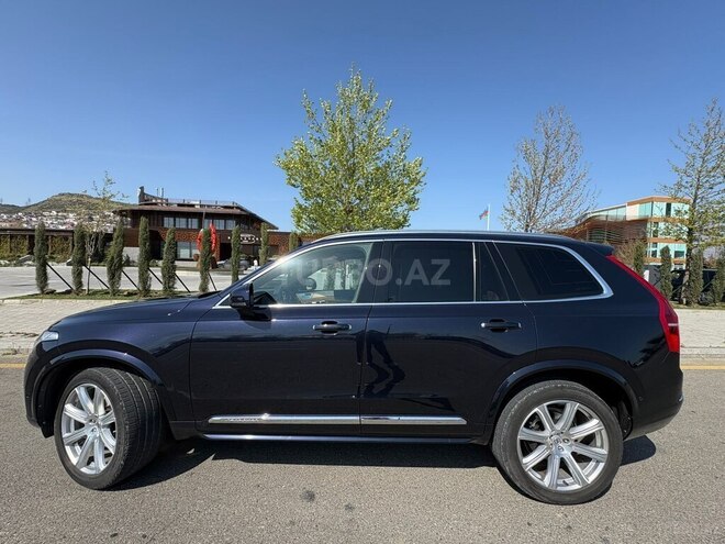 Volvo XC90-2